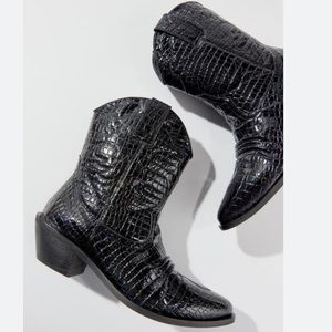 uo lynn faux patent crocodile leather cowboy boot